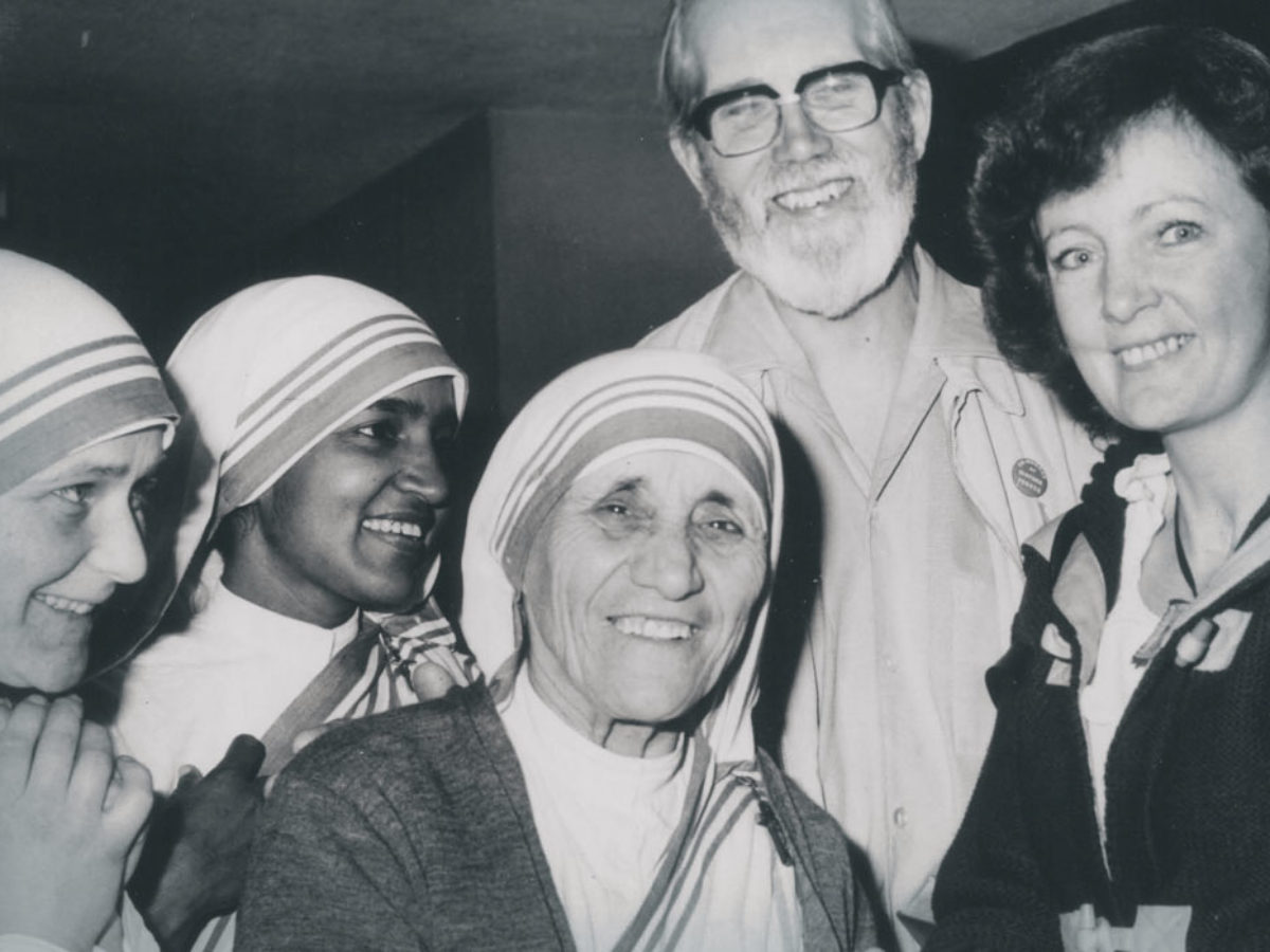 Aforismi E Frasi Celebri Di Madre Teresa Di Calcutta Donnaomamma It