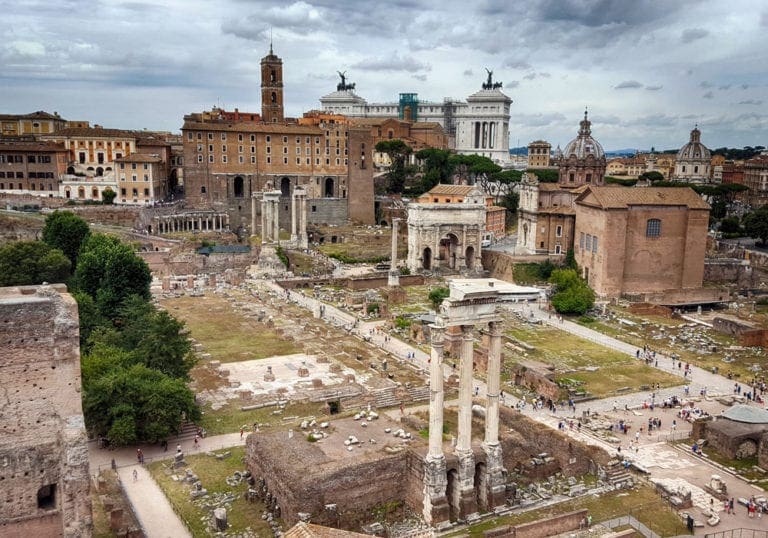 Roma Non è Stata Costruita In Un Giorno Latino