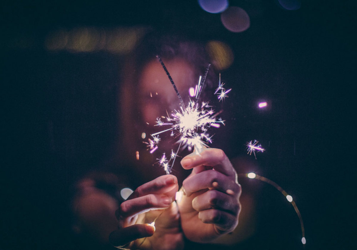 Buon Natale A Tutti In Francese.Auguri Di Buon Anno In Francese Le 25 Frasi Piu Belle Con Traduzione Frasi Mania