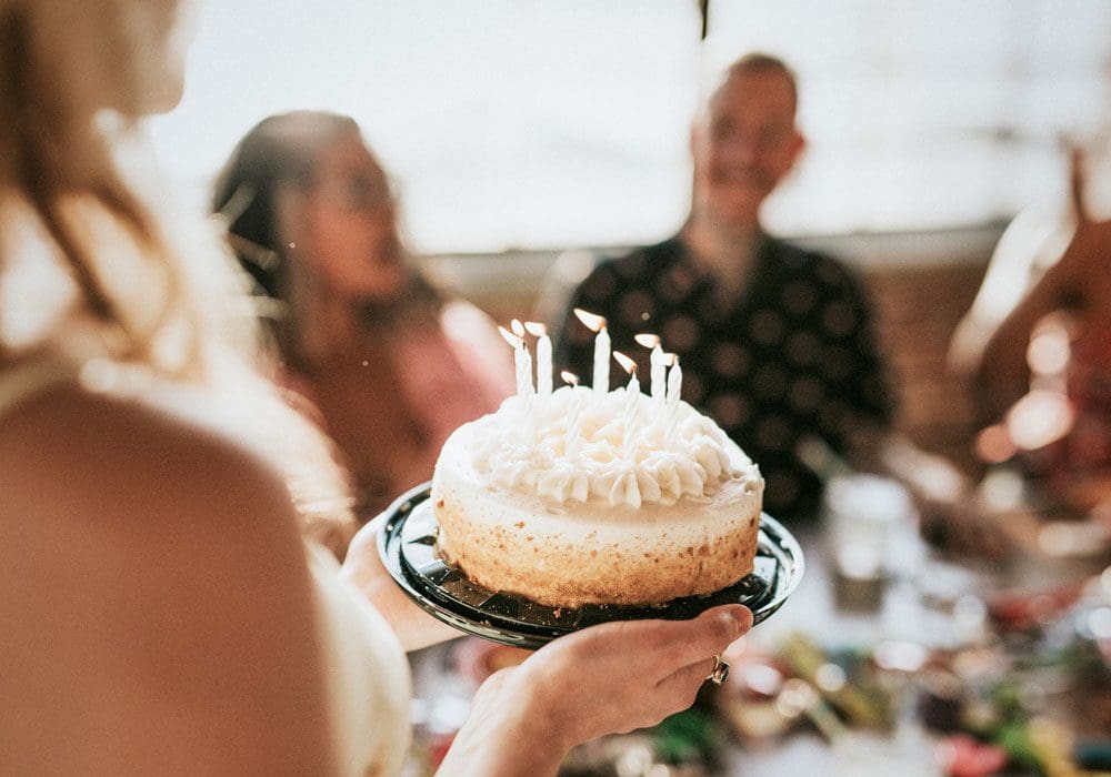 Frasi Di Auguri Di Buon Compleanno Per I 40 Anni Le 45 Piu Belle Divertenti E Profonde
